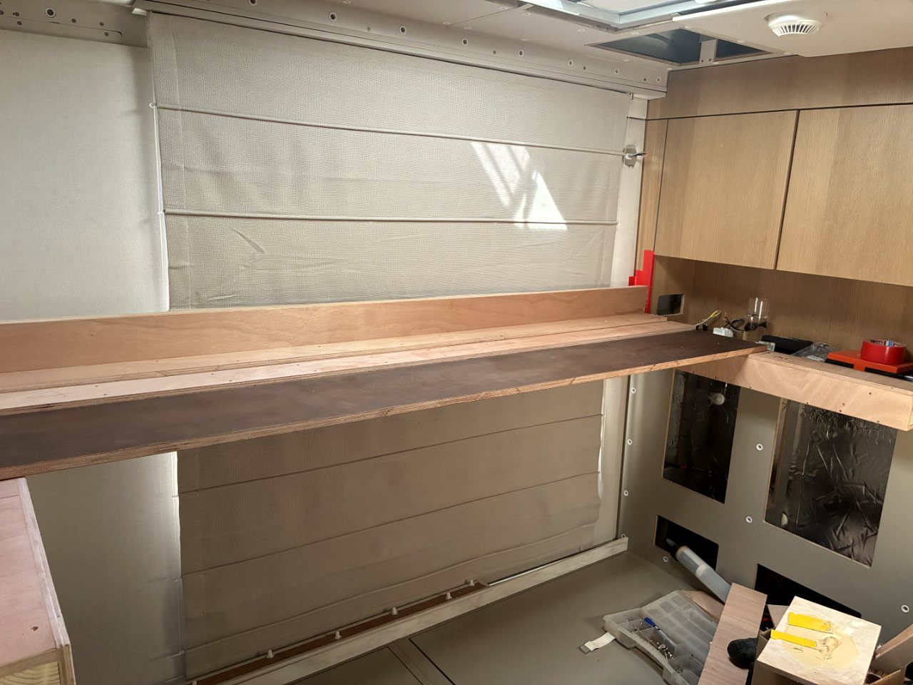 Building the bed base along the hull